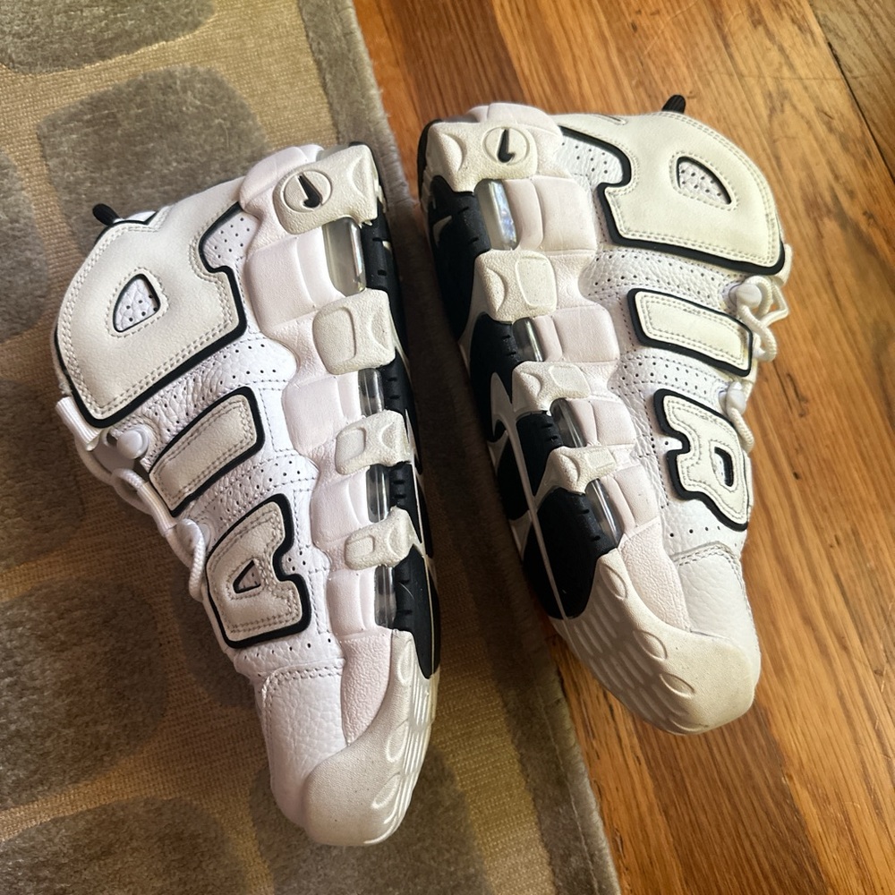 Nike air more uptempo